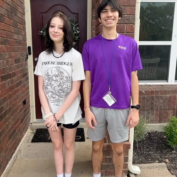 Meet your Posher, Laura - Picture 7 of 8